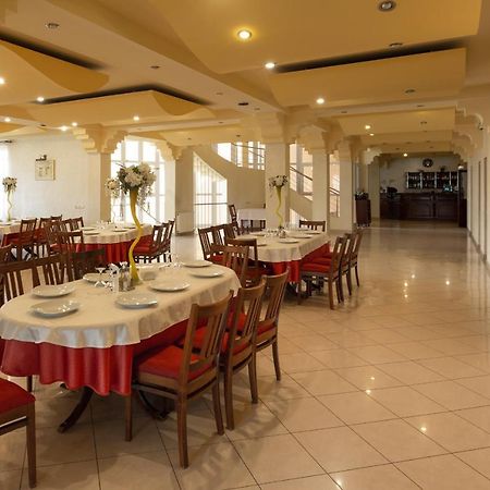 Hotel Denis Daneş Esterno foto