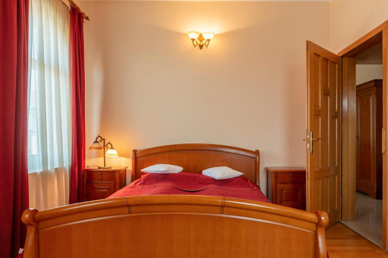 Hotel Denis Daneş Esterno foto