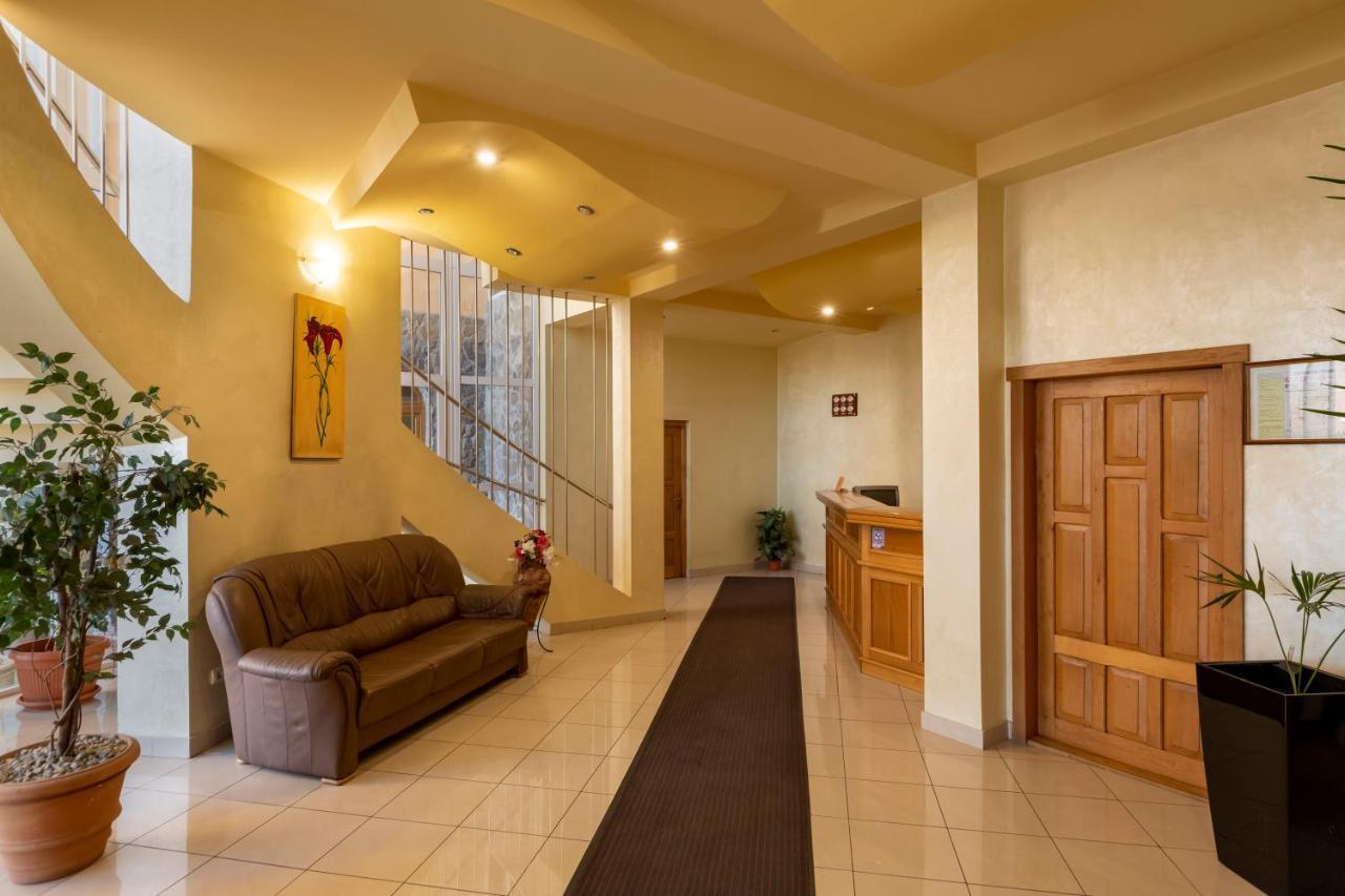Hotel Denis Daneş Esterno foto