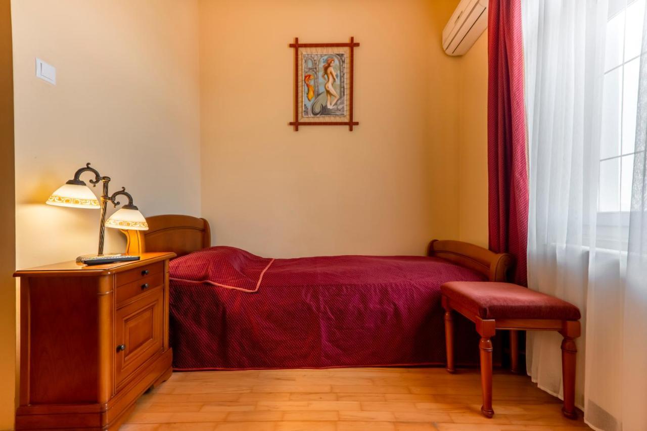 Hotel Denis Daneş Esterno foto